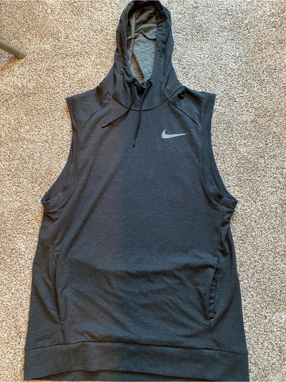 Nike Gray Sleeveless Dri-Fit Men’s Hoodie Muscle T with Reflective Swoosh Small